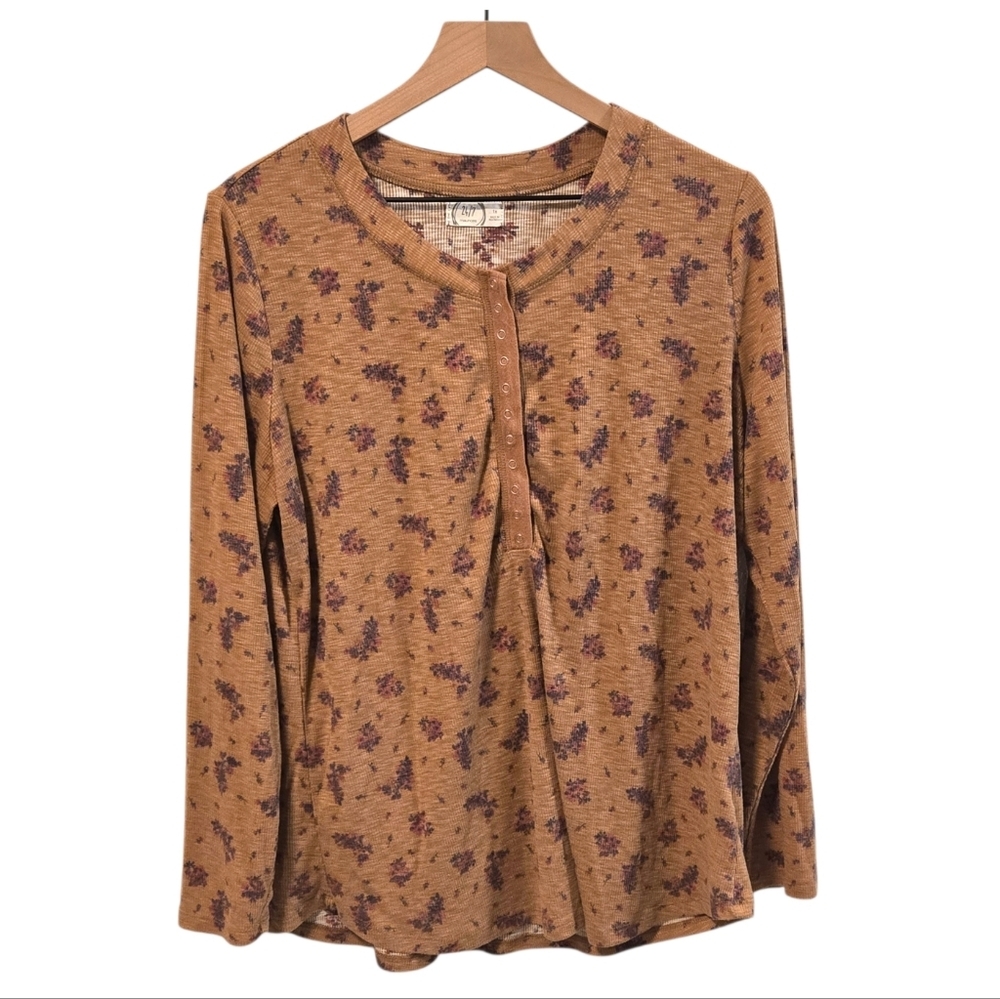 Maurices Tan Floral Henley Long Sleeve Tee Size 1X